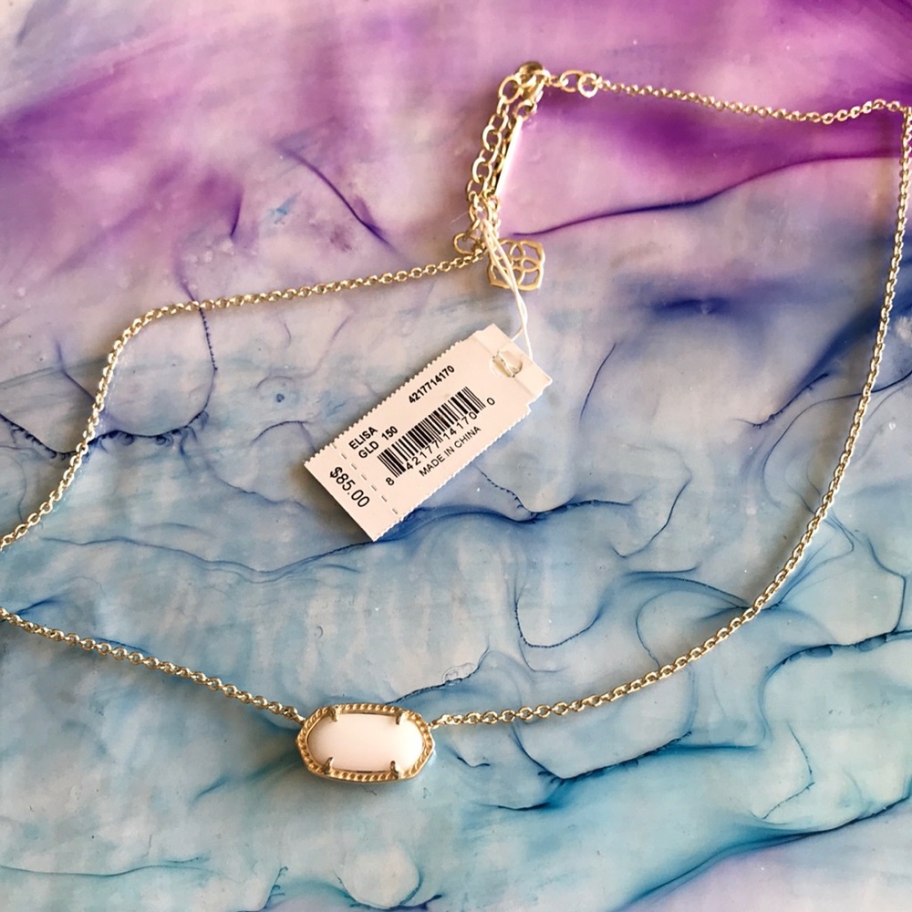 NWT Elisa with vintage white stone